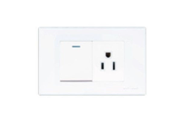 TOMA C/ INTERRUPTOR BLANCO UYUSTOOLS  IXE402