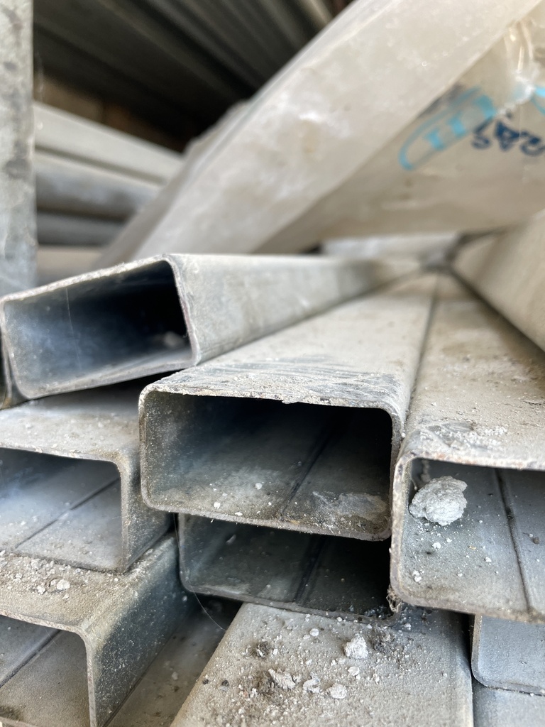 TUBO ESTRUCTURAL 1X2X20 CH-18 GALVANIZADO