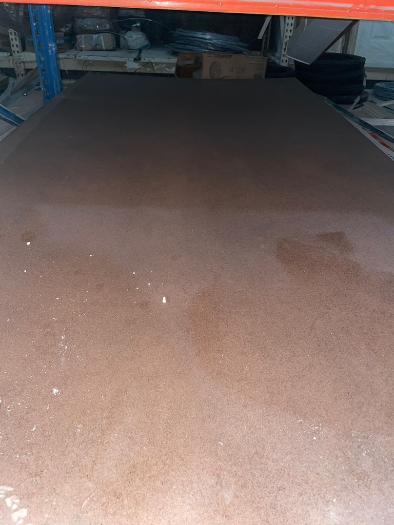 LAMINA DE MASONITE BRASILEÑO 4X8 1/8 2.5MM