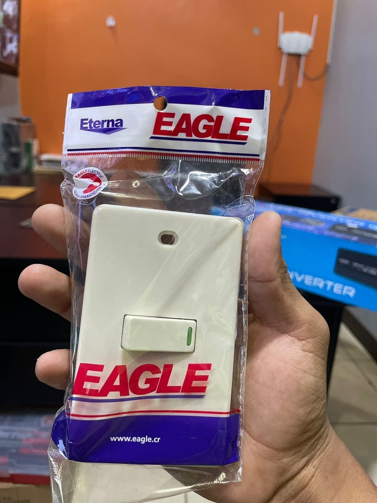 SWITCH SENCILLO MARFIL 10A/125V  EAGLE