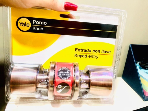 [10671] LLAVIN BRONCE CON LLAVE YALE 10671