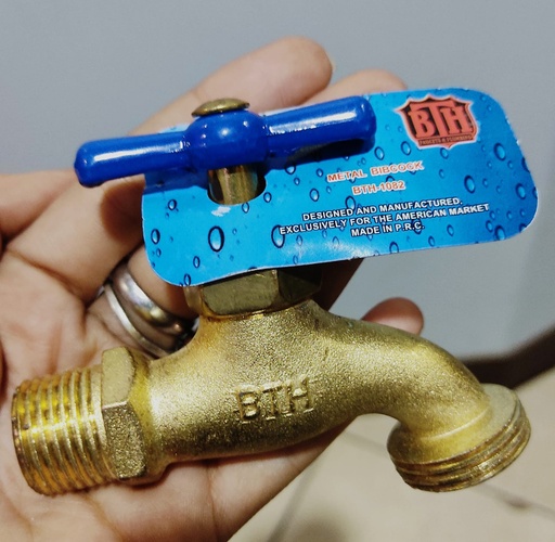 [BTH-1082] LLAVE DE PILA 1/2 BTH1082