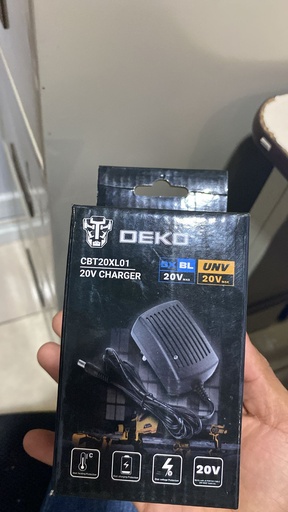 [CBT20XL01] CARGADOR P/BATERIAS DE HERRAMIENTAS DE 20V DEKO