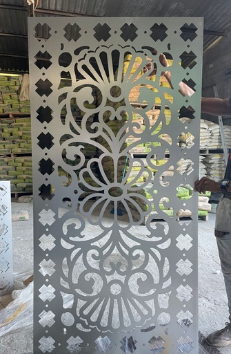 [LAM005] LAMINA DECORATIVA FLORES P/ PUERTA METAL 005