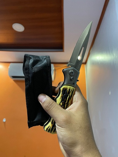 [A555] CUCHILLA NAVAJA M/ AMARILLO A555