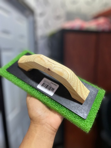[ML-23]  PLANA CON ESPONJA MANGO DE MADERA